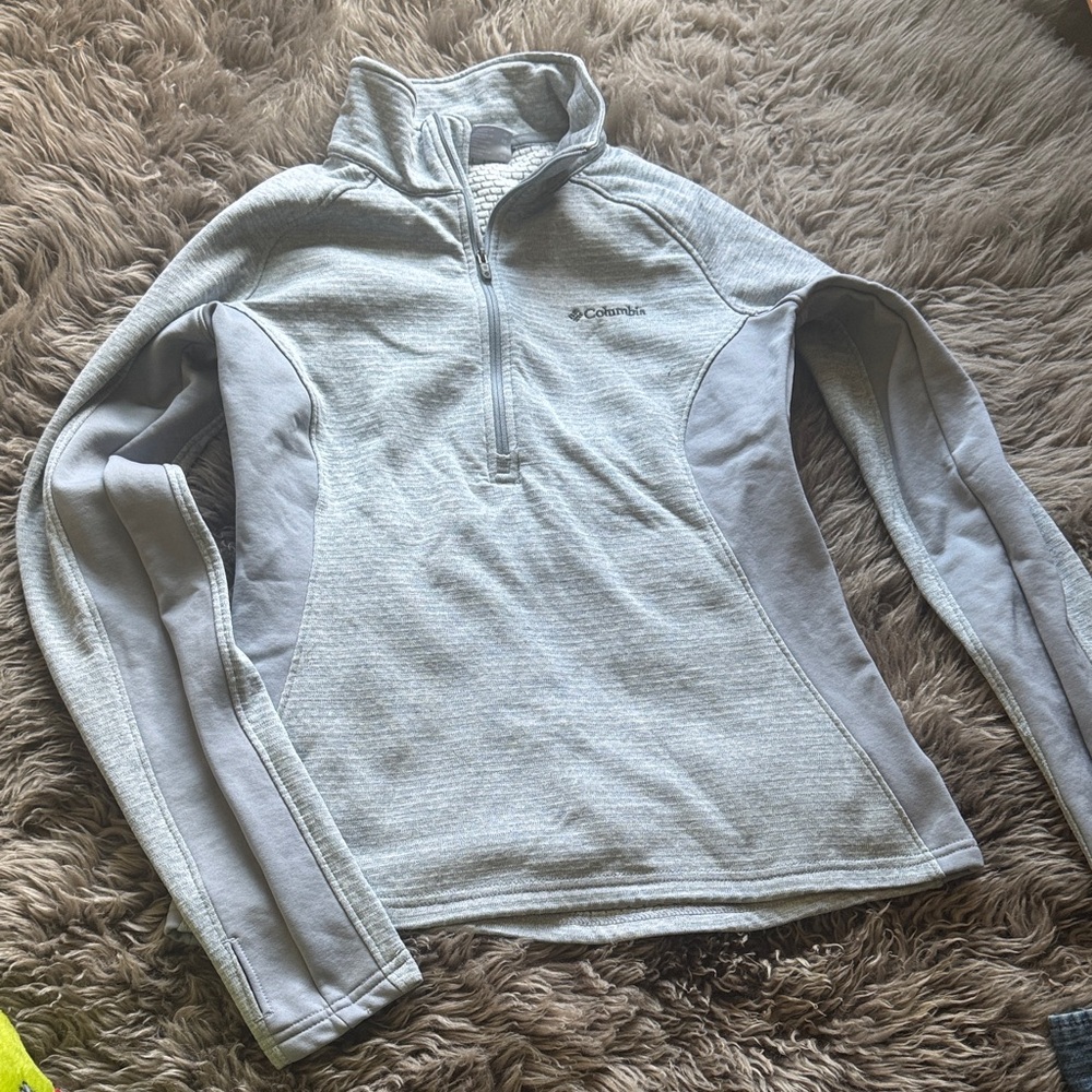 Columbia Women's Light Gray Quarter-Zip Sweater
